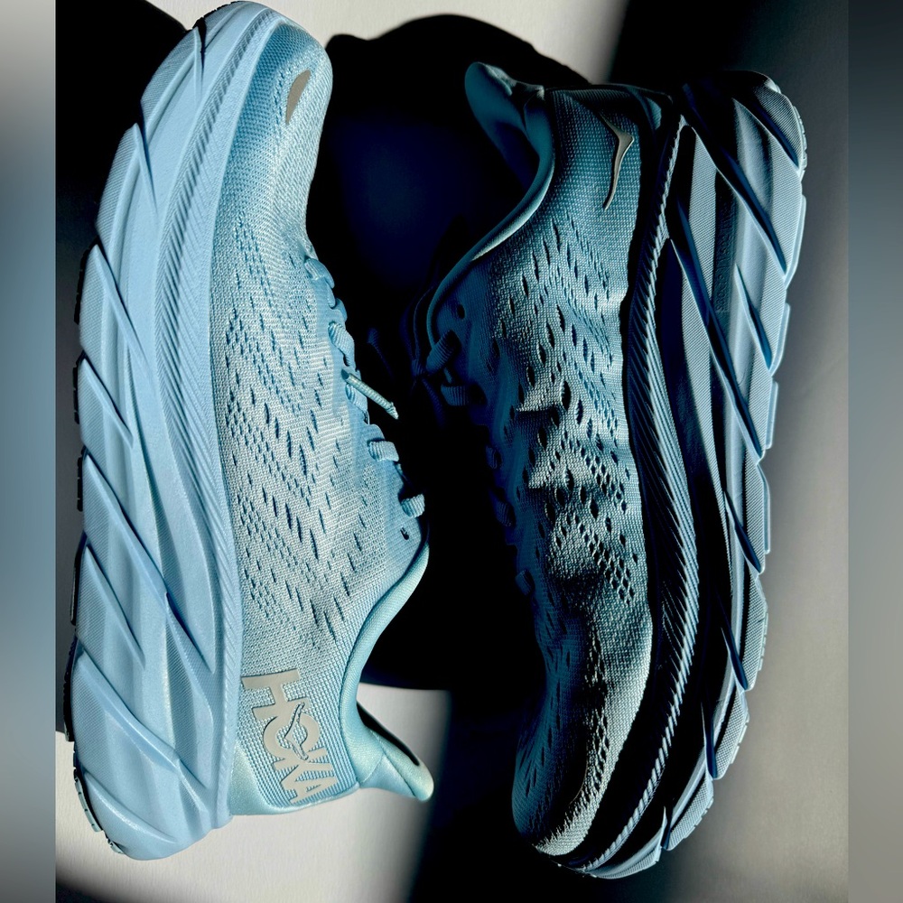 Women’s HOKA Clifton 8